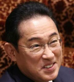 「とんでもない野郎だ」岸田文雄首相、能登訪問で「頑張りましょう」直後の大雨災害スルーし“卒業旅行”「永久に帰らなくていい」非難轟々のイメージ画像