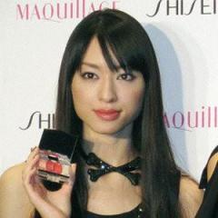 "ｴﾗ消失"の栗山千明に記者｢整形してどうなりたい?｣