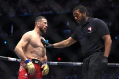 UFC306でティム・ウェルチがメラブ・ドバリシビリをかく乱した映像が新たに公開