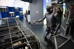 人型ロボットが「労働者」へ進化―中国