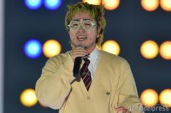 こっちのけんと、思い切った眉毛イメチェンが話題「すごい」「髪と同じ色」のイメージ画像