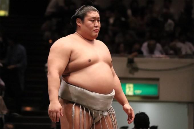 貴ノ岩の引退は必然だった 決意の裏に母国での兄姉ﾊﾞｯｼﾝｸﾞ