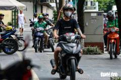 【法律】ハノイでバイク歩道走行を摘発1時間で30件超に罰金のイメージ画像