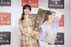 武藤十夢、AKB48卒業後初となる2024年カレンダーは「どのページもとてもいい出来」酷暑の中での撮影を振り返る