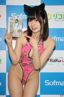 コスプレイヤー 鹿 ハイレグのプールのシーンが一番おススメ！