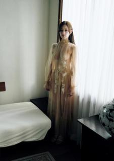 元乃木坂46中田花奈「掻き立てる」写真集でほぼ全裸のイメージ画像