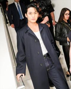 SEVENTEENミンギュ、ブラックスーツで色気漂う パリ「Calvin Klein」イベントに登場のイメージ画像