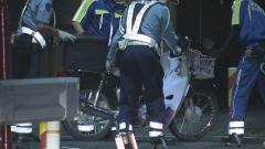 原付バイクの57歳女性はねられ意識不明の重体 ひき逃げ事件とみて警察が捜査 名古屋・中村区の信号のない交差点のイメージ画像