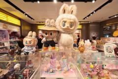 中国発のアートトイ「ラブブ」、世界中で爆発的人気に―中国メディアのイメージ画像