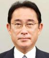 岸田前首相、商品券配布の有無答えず