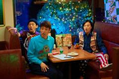 『映画 THE3名様Ω〜これってフツーに事件じゃね？！〜』佐藤隆太＆岡田義徳＆塚本高史インタビュー「この映画が初3名様でもいいと思う。ベストな入口だと思う」のイメージ画像