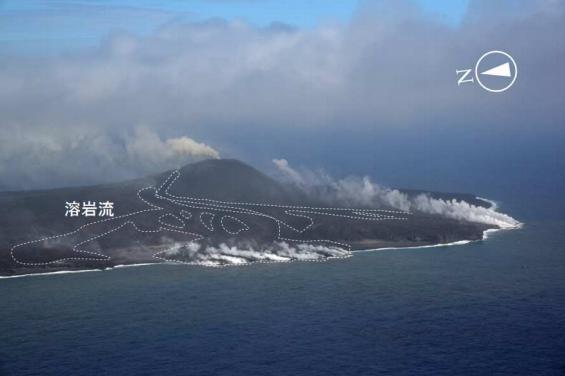 西之島「マグマ枯れず 1分毎に噴火」面積拡大