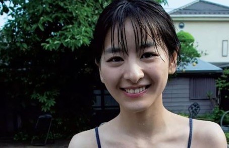 安定のソフマップ 笑 ドブスの 牧野澪菜 メイド風の衣装でフリフリダンス 爆サイ Com山陽版