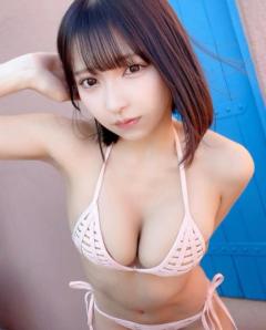 ＃2i2・十味、最高のアングルで谷間大サービス！美バストあらわな白水着姿に「谷間に埋もれたい」「マジ天使」のイメージ画像