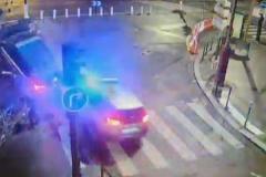 【フランス】パトカーが車を追跡、次々と後部に衝突し、積み重なる
