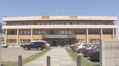 交際女性の頭部を缶詰で殴打、フォークで太ももを刺す 傷害容疑で逮捕された43歳の自称作業員の男「暴力をふるったかわからない」のイメージ画像
