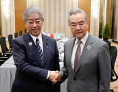 懸案解決で日本引き寄せ 安全保障では圧力 中国