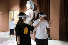 VRデバイスを使って石窟芸術を没入体験できるイベント開催―浙江省杭州市