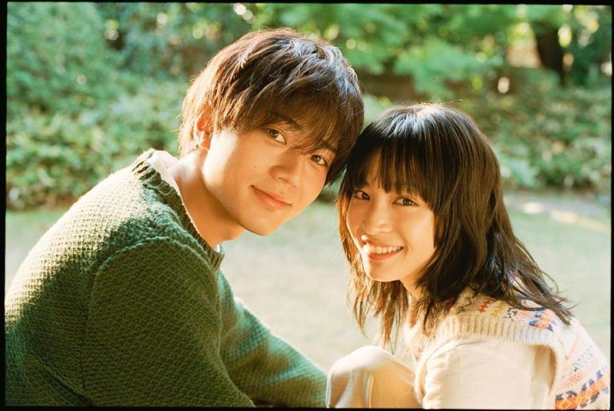 🎤キンプリ・永瀬廉＆広瀬すず、美し過ぎる2人の笑顔に見とれる「夕暮れに、手をつなぐ」”すずれん”に期待の声続々 - スレッド閲覧｜爆サイ.com東京版