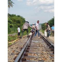 タイ国鉄の線路、猛暑で歪むのイメージ画像