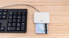 マイナポータル、将来はAIエージェントに手続きを頼める時代へ 政府が接続基盤の検討方針のイメージ画像