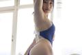 藤原ナミ、競泳美ヒップ＆極上美脚