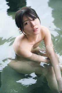 AKB48大西桃香、色気あふれる温泉カット解禁汗ばむ美肌が眩しい