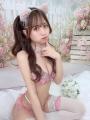 セクシー漫画家竹内星菜、下着姿披露..