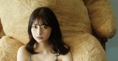 鈴木優香、大好きな彼(クマ)との逃避行を描いたグラビアストーリー