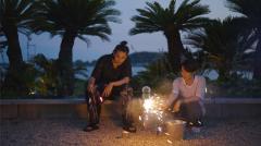 Snow Man向井康二＆ラウール、互いのリスペクト語る 静岡で“ラウこじ”グルメ旅・手持ち花火満喫【インタビュー】