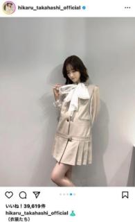 髙橋ひかる、3パターンの衣装でオフショット公開で美脚チラリ『瞬きするのも忘れるぐらい美しい』ファンから絶賛の声