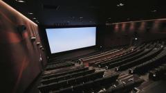 「近所のバス停の本数より多い」「鬼滅の刃 無限城編」上映回数の多さが話題に　その一方で懸念も