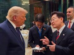 李大統領がトランプ氏と「対面」…適時に訪米し「ゴルフラウンド」を約束のイメージ画像