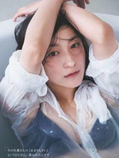 広末涼子(42)ビキニ、下着姿をまさかの披露
