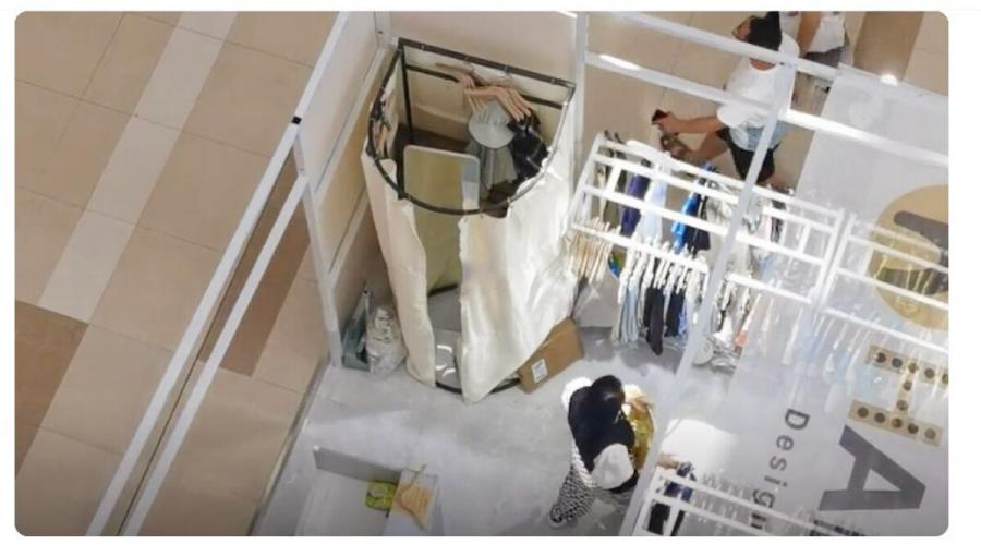 🌎ショッピングモールの試着室、上から丸見え！―中国 - スレッド閲覧｜爆サイ.com東京版