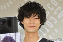 脳出血で療養中の清原翔、友人との2ショット公開「いい笑顔」「帽子の文字が最高」の声のイメージ画像