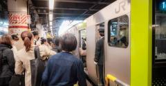 今さら聞けない！よく電車が止まる「デッドセクション」って何なの？