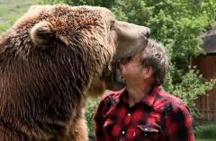 【追記あり】クマに『顔』を噛まれ…「夫がクマにかまれた」86歳の男性がけが 右耳から右あごにかけて裂創で病院搬送 夫婦で山菜採りのために山中へ…のイメージ画像
