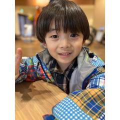「ライオンの隠れ家」佐藤大空、小さい頃の写真にファンほっこり「ほっぺが可愛すぎる」「癒やし」