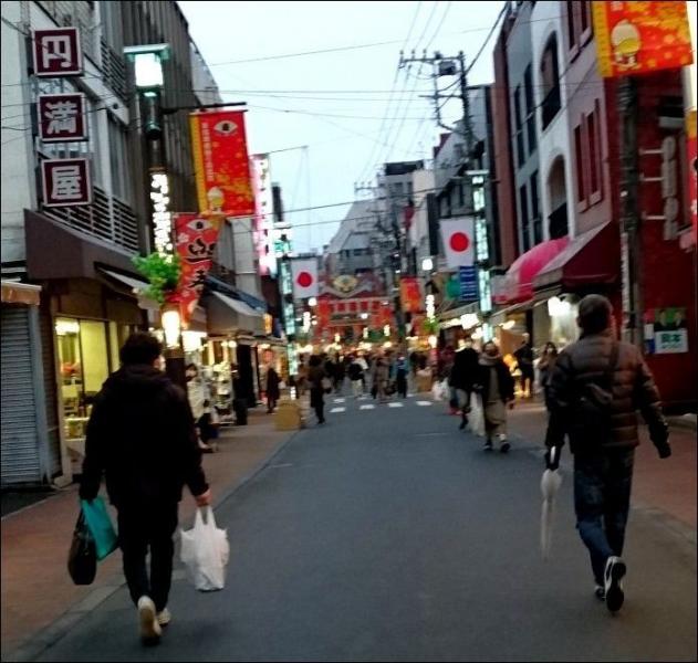 コロナ禍で高齢者の街・巣鴨に迷惑な客が増加？店も困惑