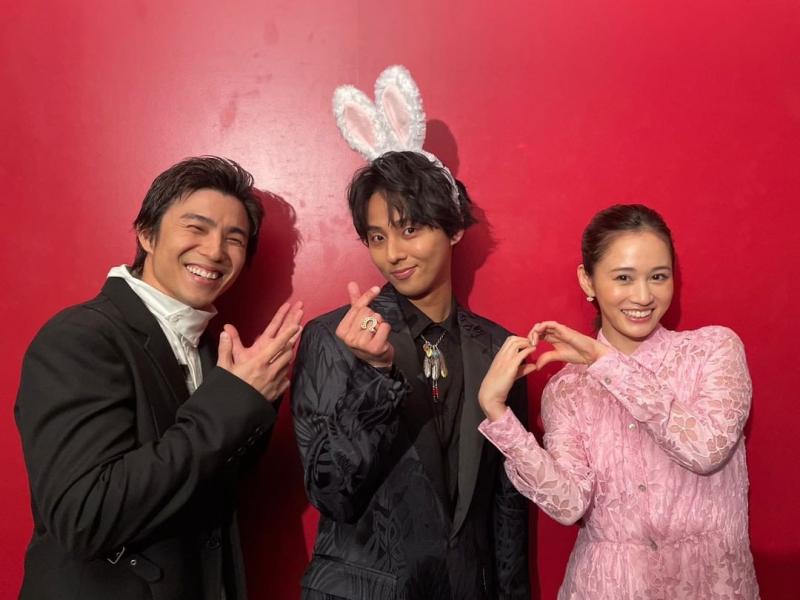 🎤kis My Ft2・藤ヶ谷太輔、ラブリーなウサ耳ビジュにキュンキュン！中尾明慶and前田敦子と並んで指ハートを披露 芸能ニュース掲示板｜1レス｜爆サイcom南関東版 2417