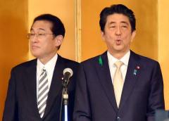 首相とギングリッチ氏面会「安倍氏が要請」 教団関係者同席問題のイメージ画像