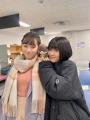 浜辺美波＆福原遥のショットにファン..