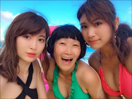 小嶋陽菜&久松郁実､セクシービキニ競演！男性視聴者釘づけ