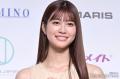 生見愛瑠、美肩チラリ うさぎ姿にファ..
