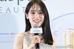 泉里香、結婚後初の公の場登場「これからもいろんなことを楽しみながら」夫はサッカー・谷口彰悟選手【クレ・ド・ポー ボーテ】