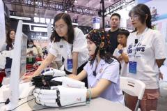 ブレイン・マシン・インターフェース技術の発展を加速―中国のイメージ画像