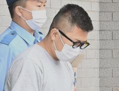 ビッシリ彫られた入れ墨が両腕からのぞき…20代男性客を集団暴行か「暴力団組員」逮捕直後の衝撃画像のイメージ画像