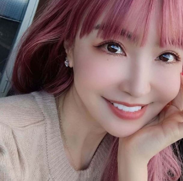 平子理沙 50歳の誕生日 派手なピンクヘア自撮りに大反響 スレッド閲覧 ローカルクチコミ爆サイ Com関東版