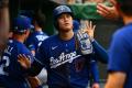ドジャース・大谷翔平が左膝炎症により途中交代　13号先制弾含む全4打席出塁の活躍も、7回好機に代打送られる